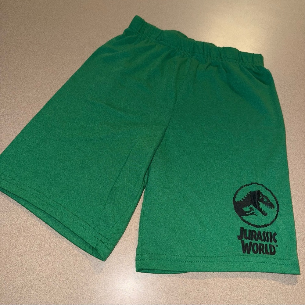 Lego Jurassic park boys size 8 pajamas shorts green black